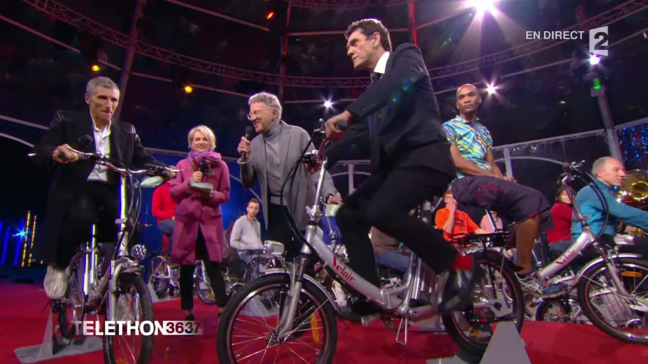 Ils font 20000 KM à vélo pour afficher 