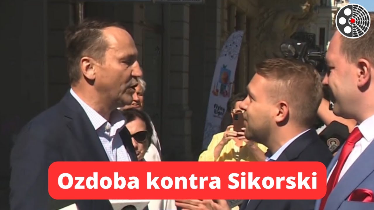 J. Ozdoba zakł&oacute;ca konferencję R. Sikorskiego