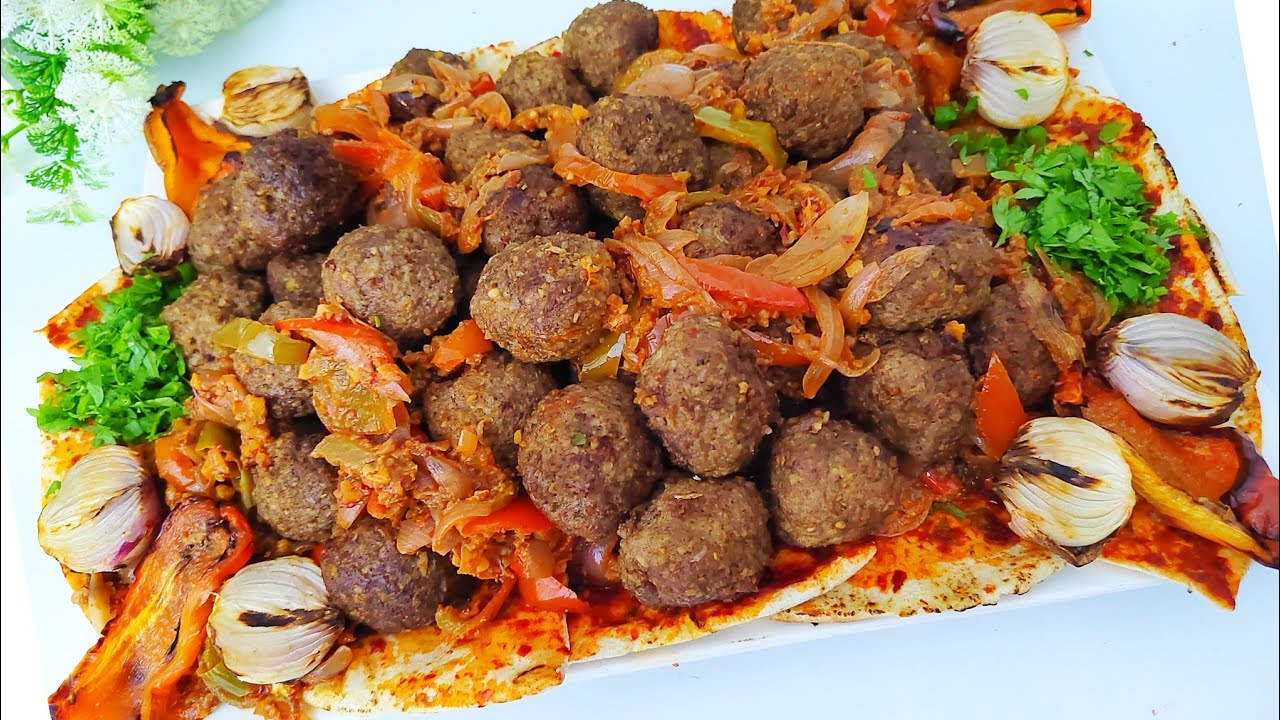 طريقة الكبة على السيخ (كبة قصابية ) بطعم شواء المنقل #كبة_بسياخ#كبة_قصابية