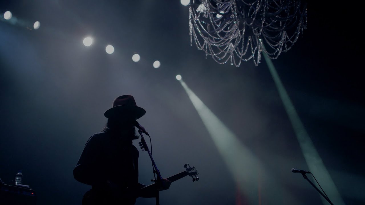 LOVE PSYCHEDELICO - Last Smile (15th ANNIVERSARY TOUR -THE BEST- LIVE)