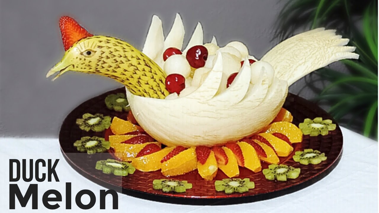 CARVING WITH MELON AND BANANA By J.Pereira Art Carving Fruit and Vegetables