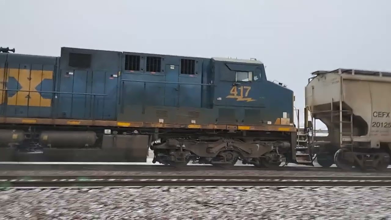 CSXT3032 Leads Ethanol Empties!