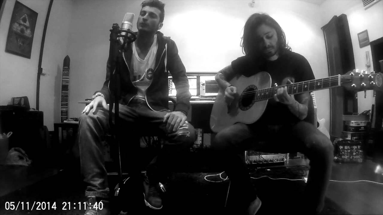 Riccardo feat Becko vs Tiziano Ferro, Frail, Gue Pequeno