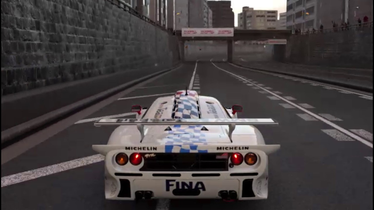 Turbocharged McLaren F1 GTR vs 800pp Tokyo Expressway | PS4 GT7