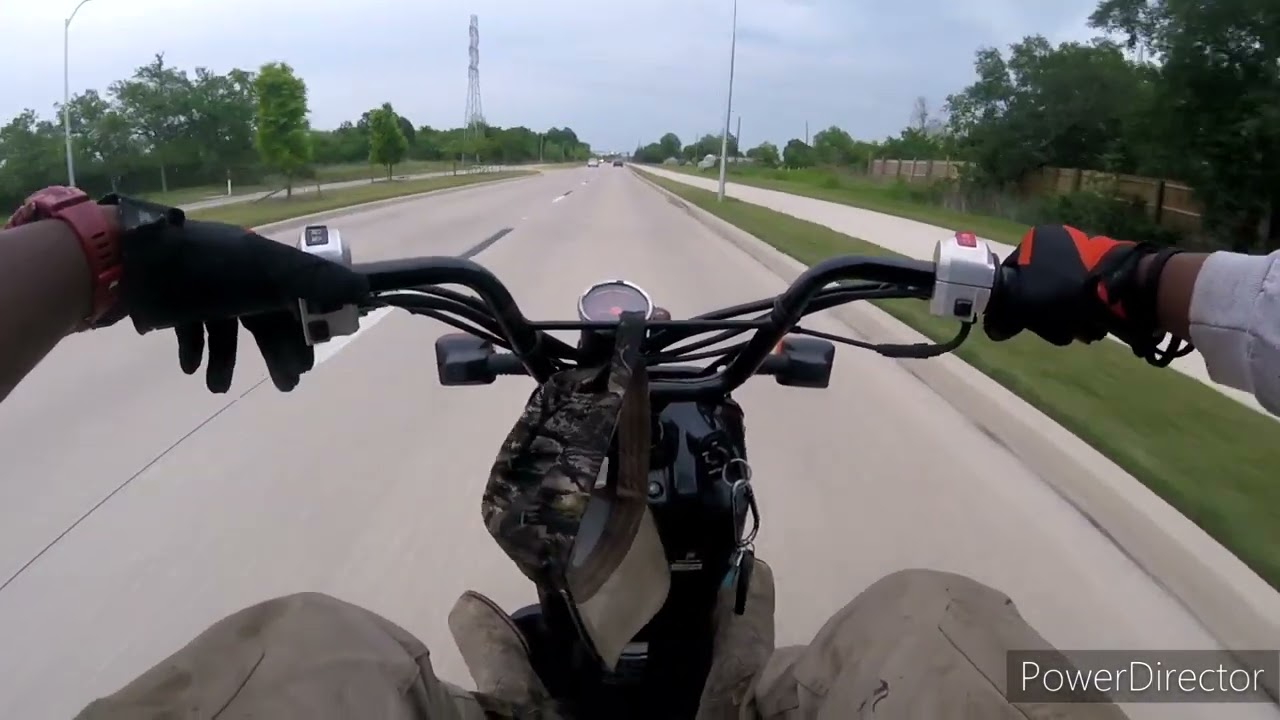 Riding Honda Ruckus to  my Welding Job ( P O V )