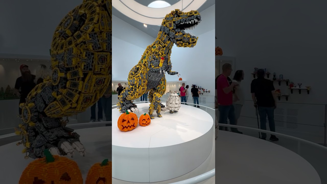 Amazing Masterpiece Gallery in LEGO House! #lego #legohouse #legomasterpiece #dinosaur #dinosaurs