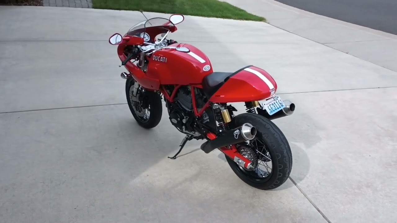2008 Ducati Sport Classic 1000s walk-around / cold start.