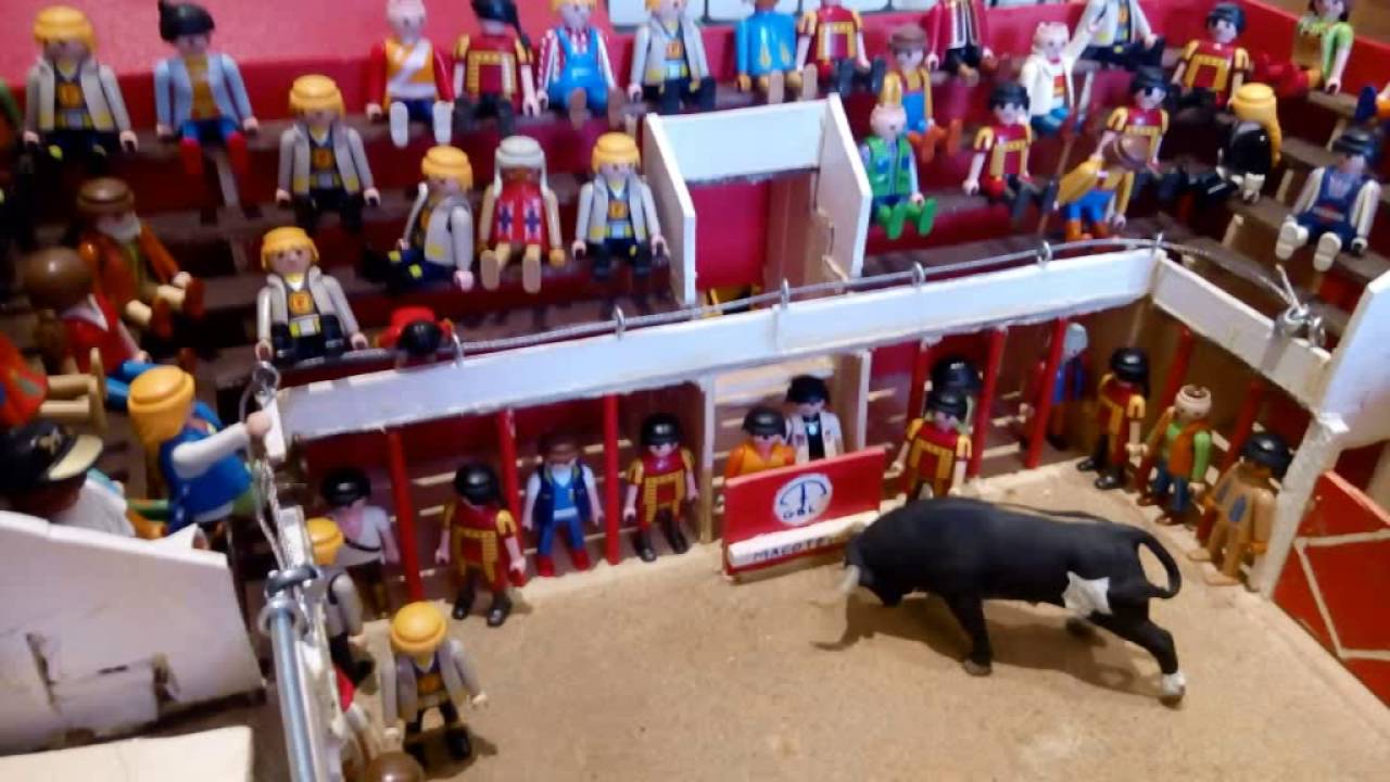 Encierro y Capea en Plaza deToros Playmobil