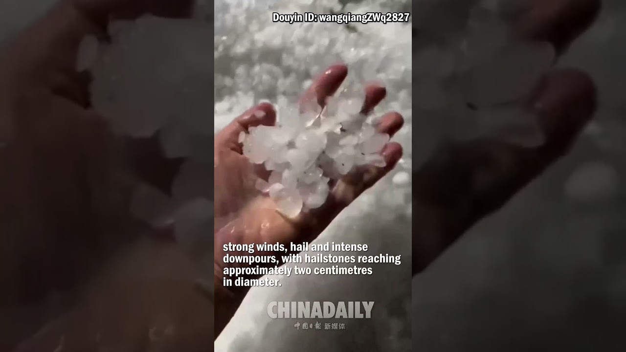 Sudden hailstorm hits Beijing
