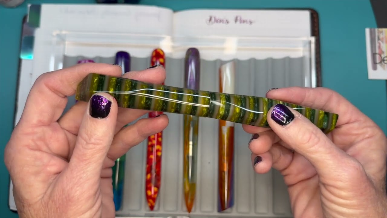 Я получила новую ручку от Den's Pens! Вот она вместе с остальными моими потрясающими ручками от D...
