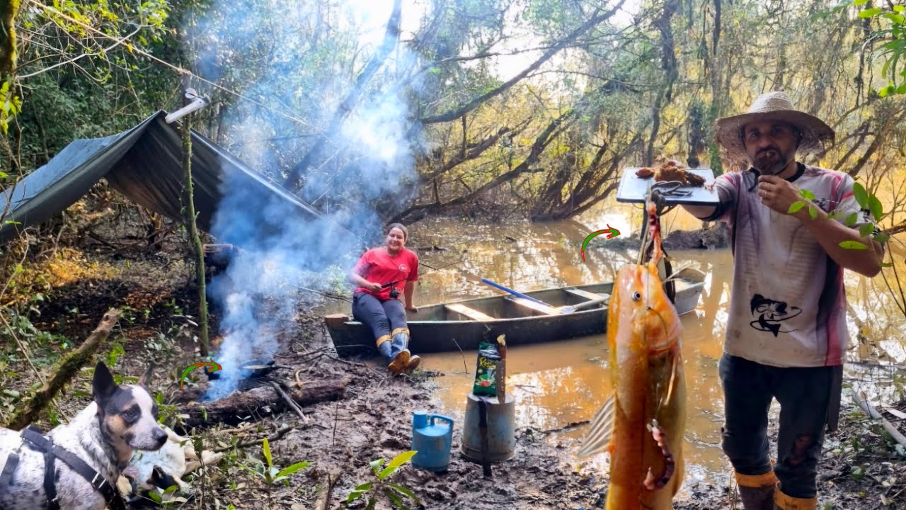 Acampar,pescar! Entramos na mata alagada de canoa,trabalho duro!peixe frito!