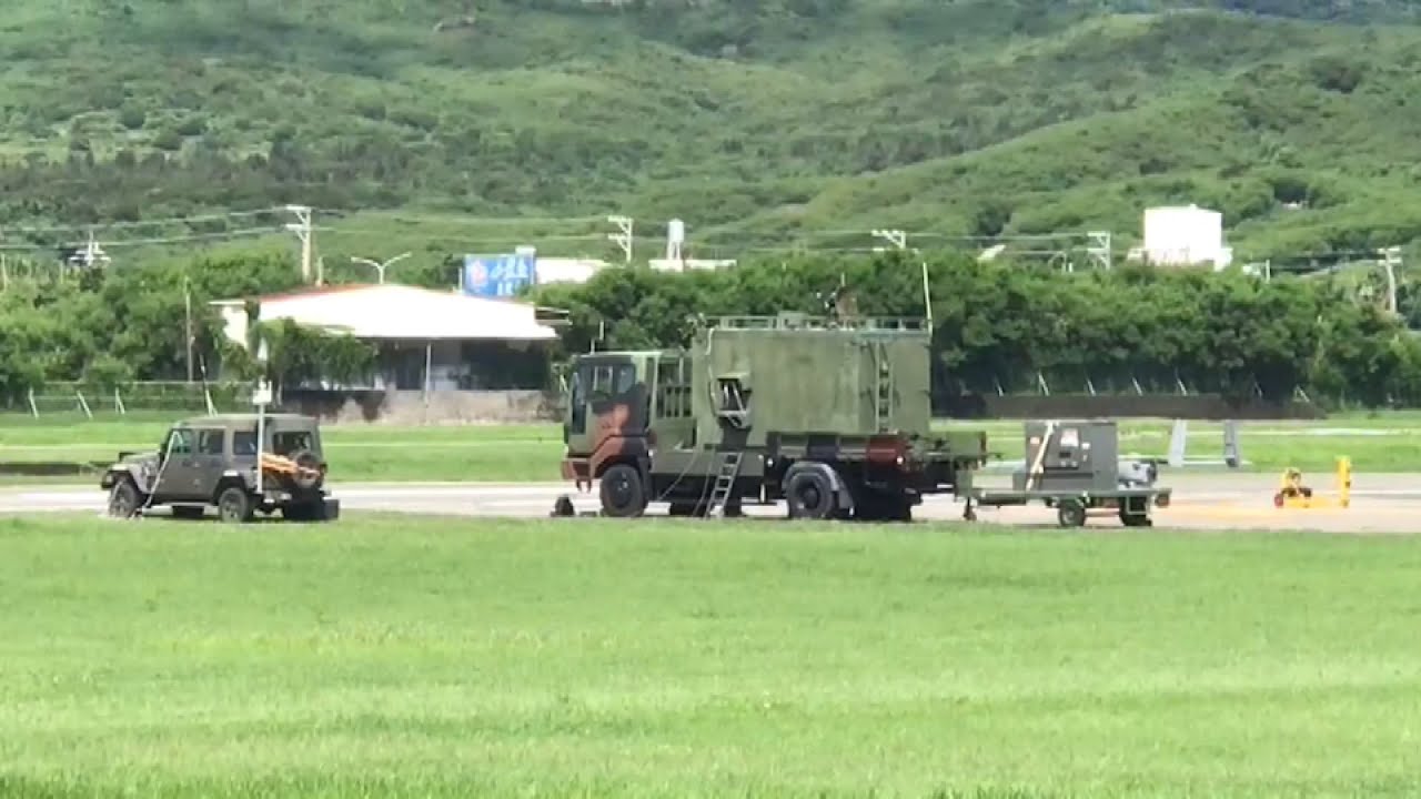 中共台海周邊軍演 台灣5空軍基地戰機戒備｜20220804 公視晚間新聞