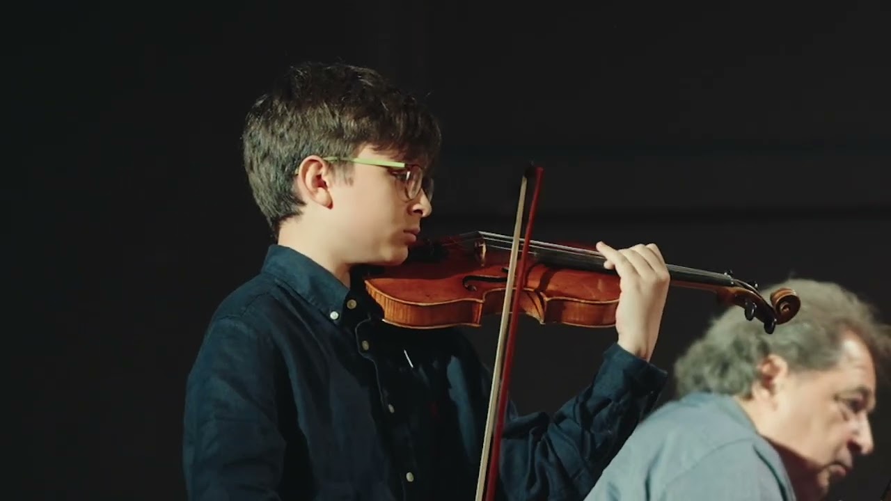 Nikolas  Garoufalidis (13) Paganini “La Campanella “