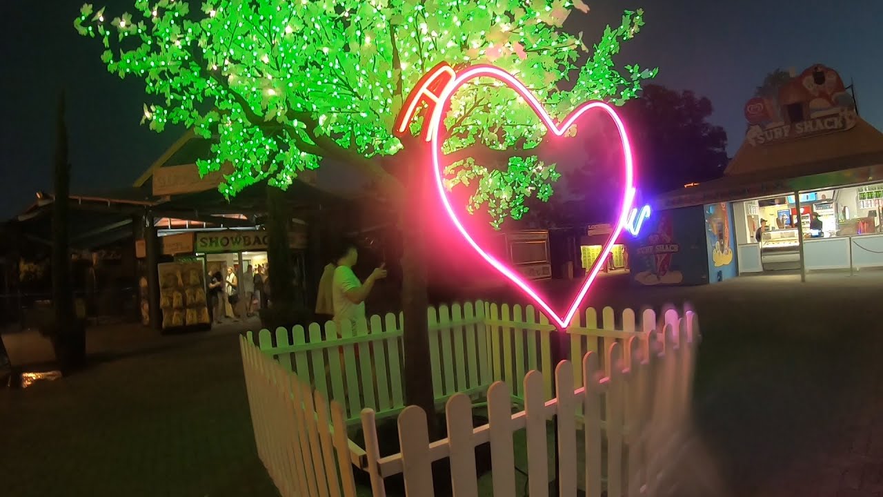 (VLOG 161) Adventure World Nights 2020