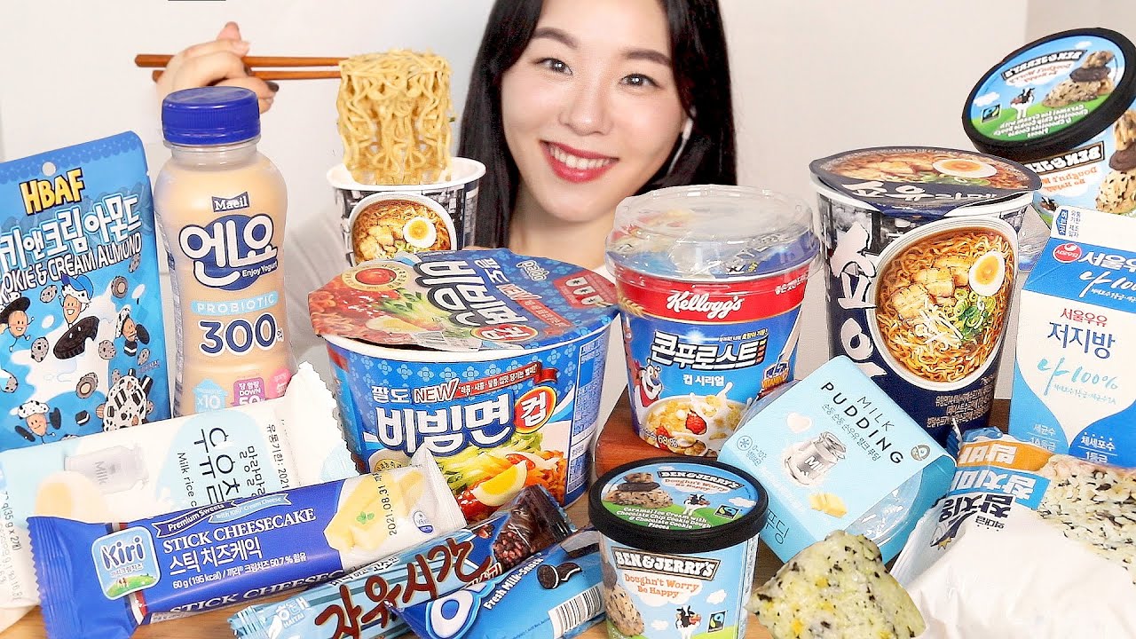 SUB) ASMR Корейский мини-маркет Mukbang 🍜 CVS Голубая еда Десерты Пряная лапша Гимбап Миндаль Торт