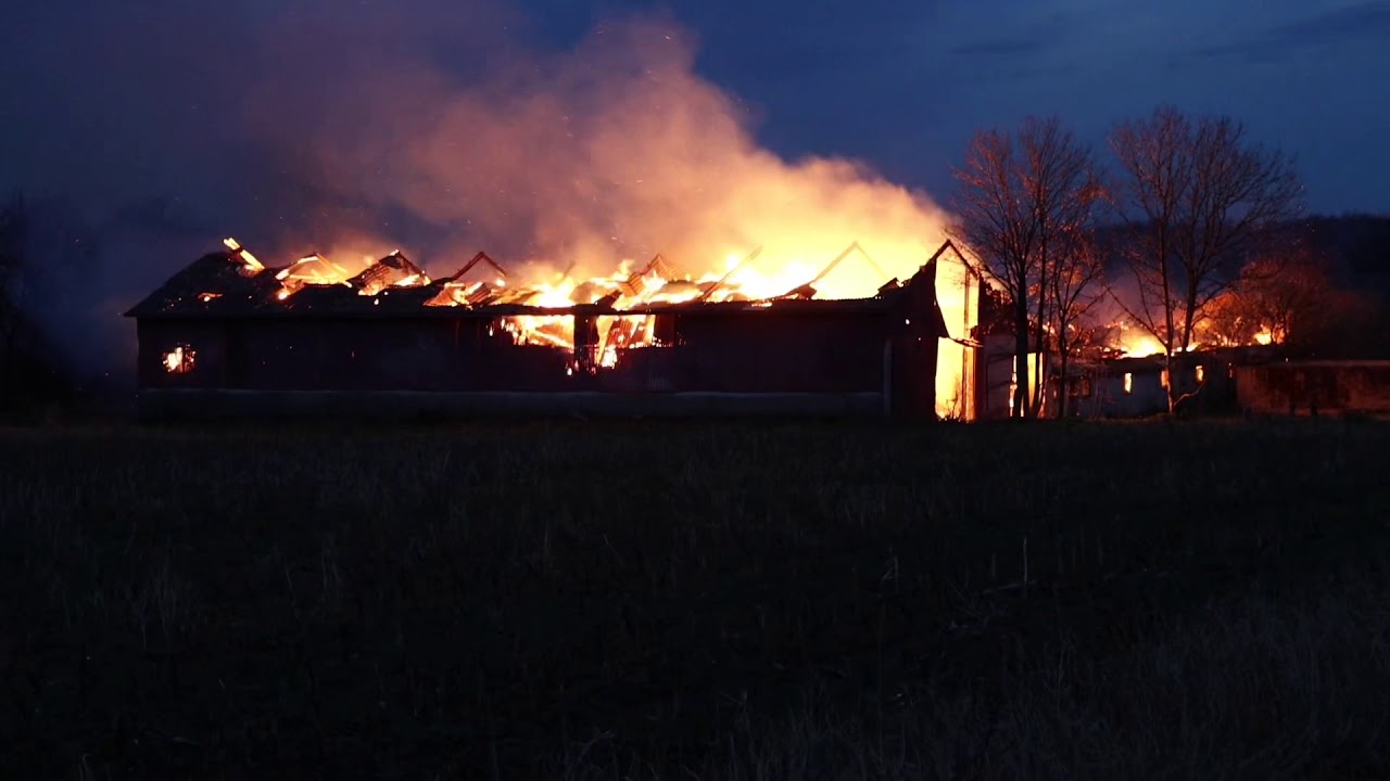 Stor brand i lade ved Videb&aelig;k