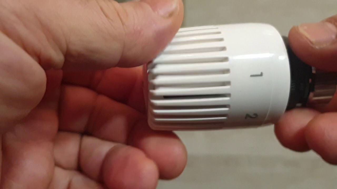 GUARDA COME E' SEMPLICE SOSTITUIRE LA TESTINA TERMOSTATICA!  -   VIDEO N.24