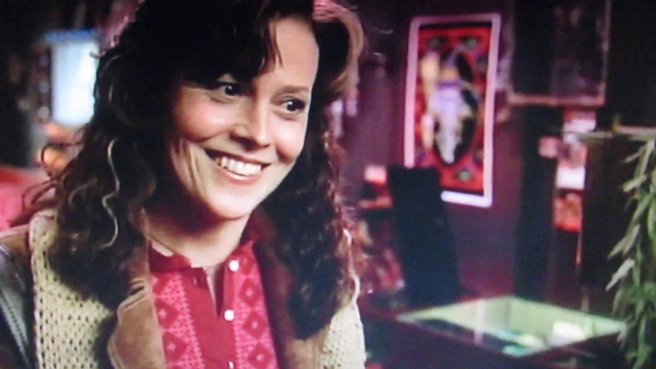 Sigourney Weaver scene from 