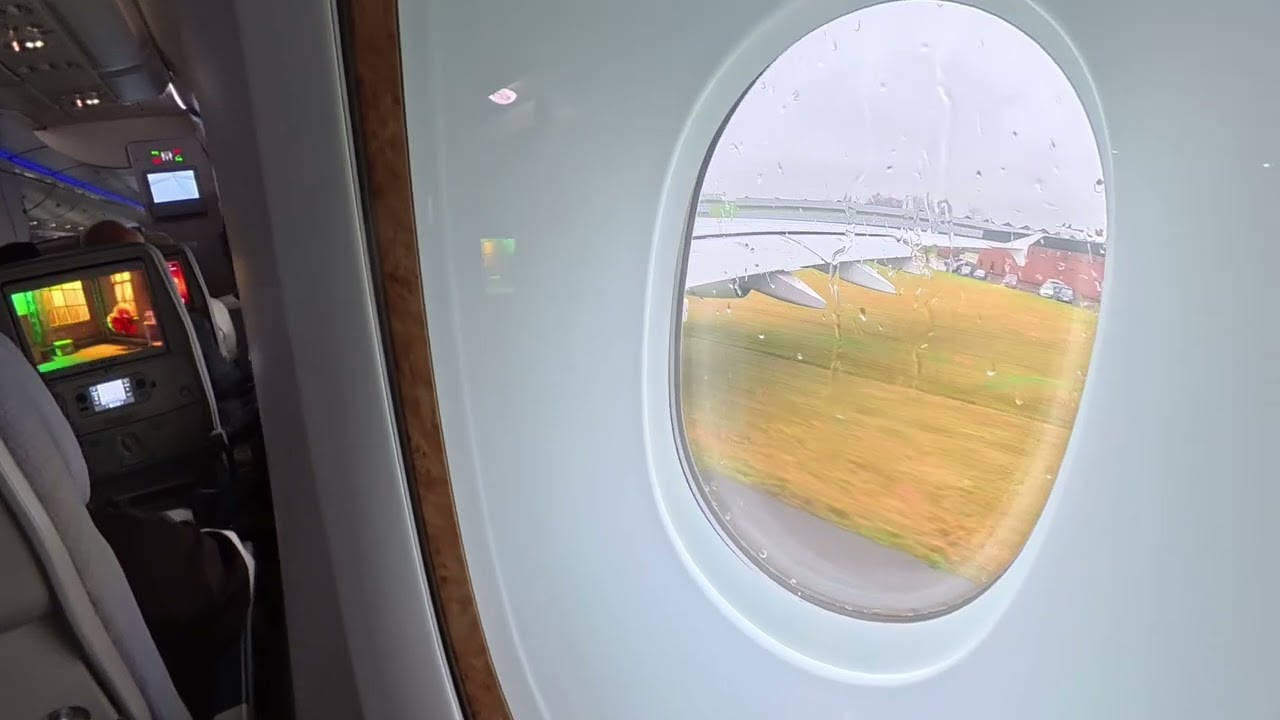 Emirates A380 Flight | Birmingham to Dubai | 4K Travel Journey #emirates #insta360 