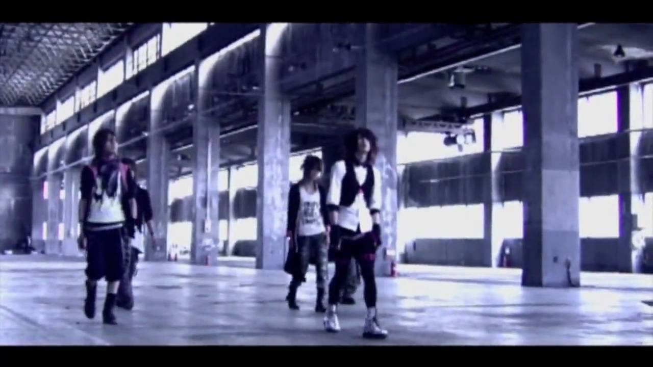 摩天楼の雨男(PV) - イロクイ。 (Irokui, ALLEX ENTERTAINMENT)