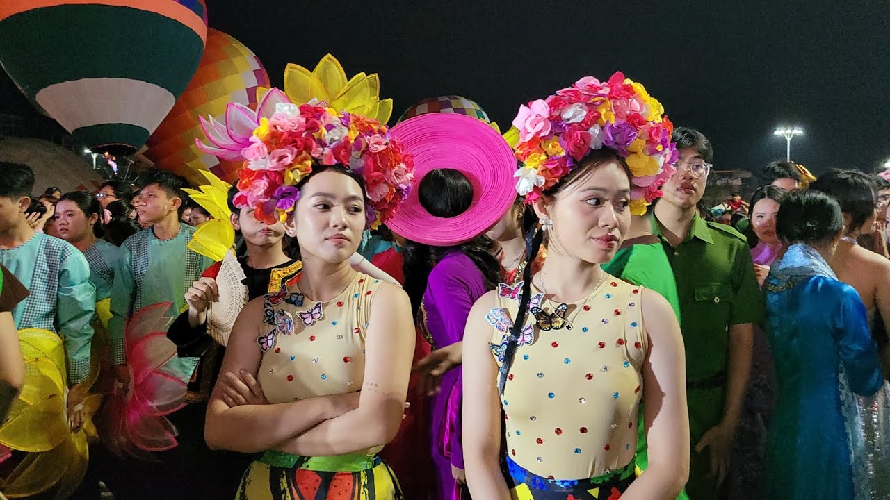 Đổ xô về Lễ Hội Festival Hoa Sa Đéc Tết 2026 xem khinh khí cầu và lễ hội hóa trang đẹp chưa từng có