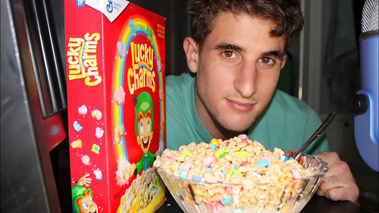 ASMR MUKBANG / LUCKY CHARMS CEREAL