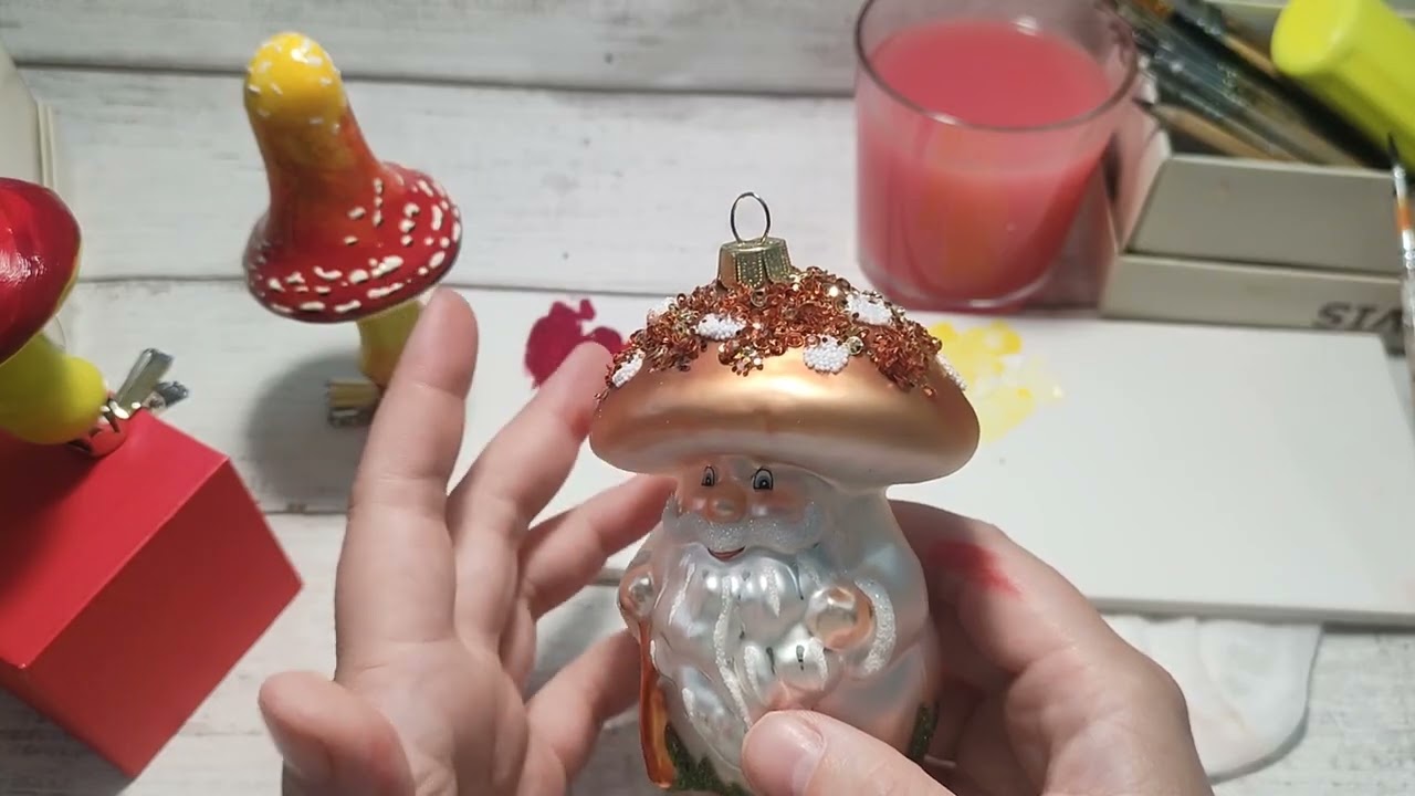Мастер -класс по росписи стеклянной ёлочной игрушки мухомор 