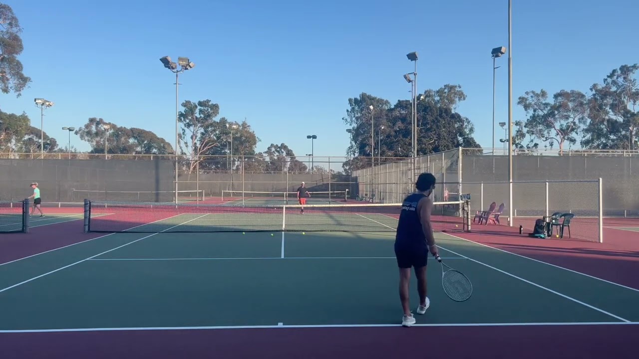 2.5 Vs. 2.5 Beginners Tennis Match! | Singles Tennis