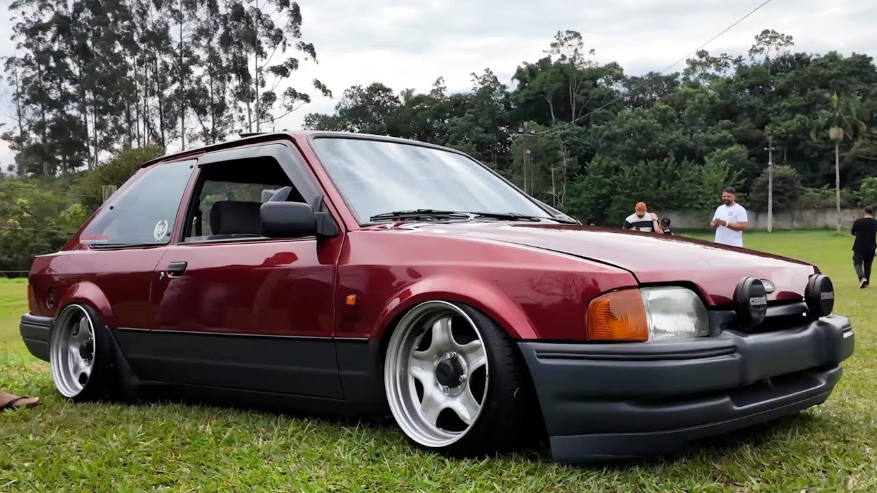 FORD ESCORT COM PEÇAS DE ELANTRA, SANDERO, POLO, CORSA, BLAZER - CRIATIVIDADE QUE MOVE A CULTURA