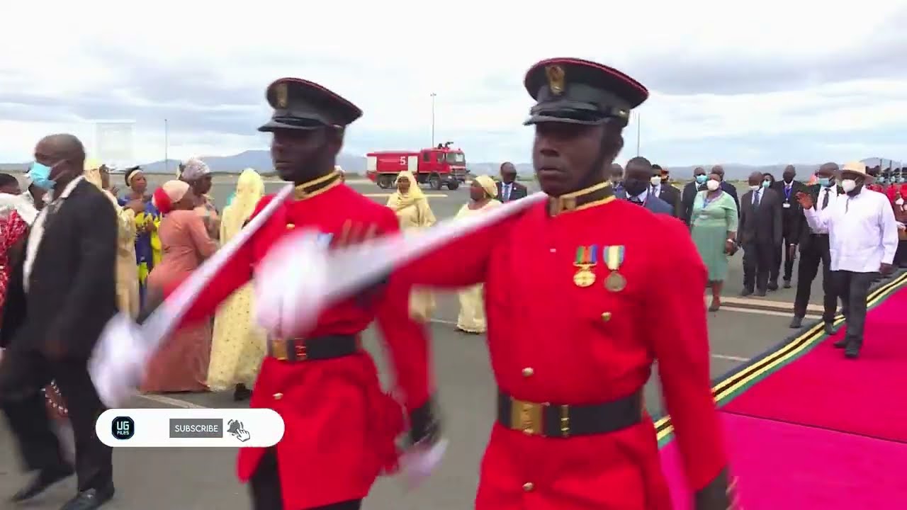 President Museveni arrives in style in Arusha | EAC Common market summit 2022