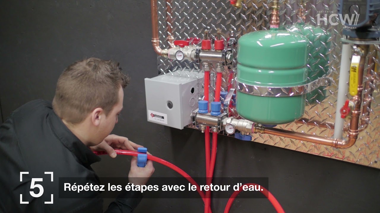 L'installation de la tubulure à la nourrice.
