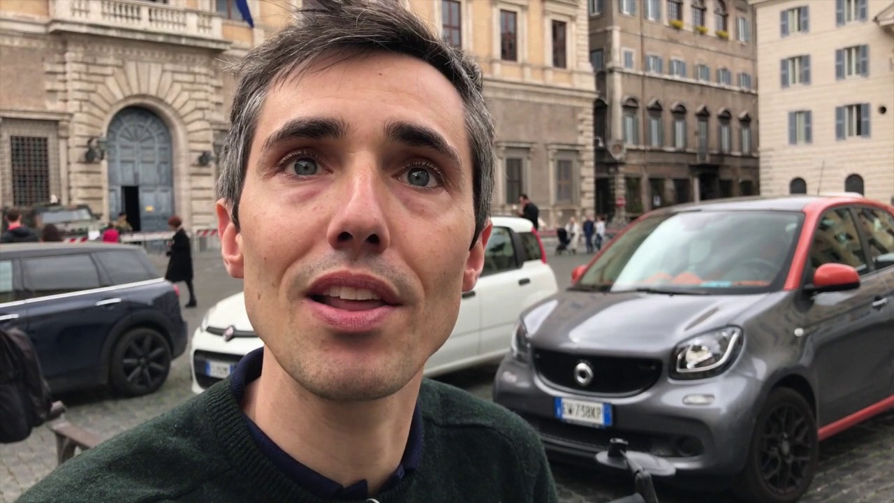 Intervista a Daniele Manusia autore di 'Cantona - Come è diventato leggenda' (add editore)
