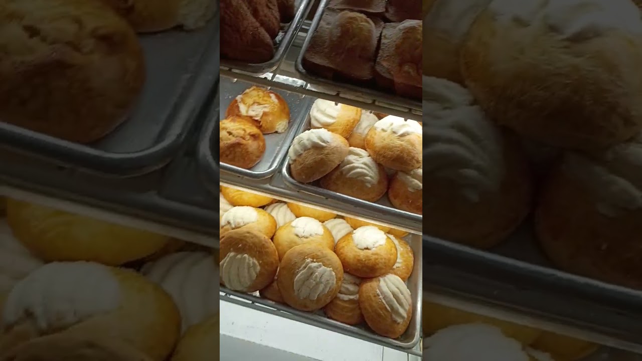 Acompañeme a tomar un café es una tarde lluviosa 