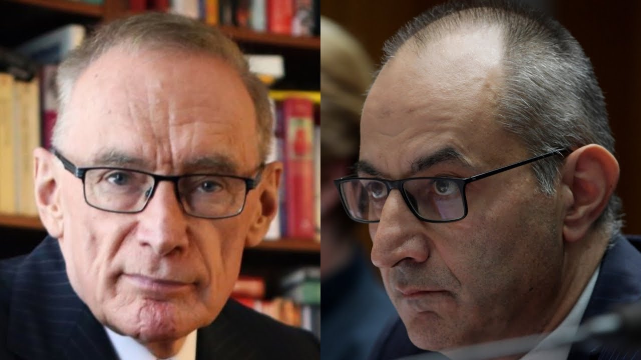 'Living on another planet': Bob Carr slams Home Affairs Secretary over leaked texts