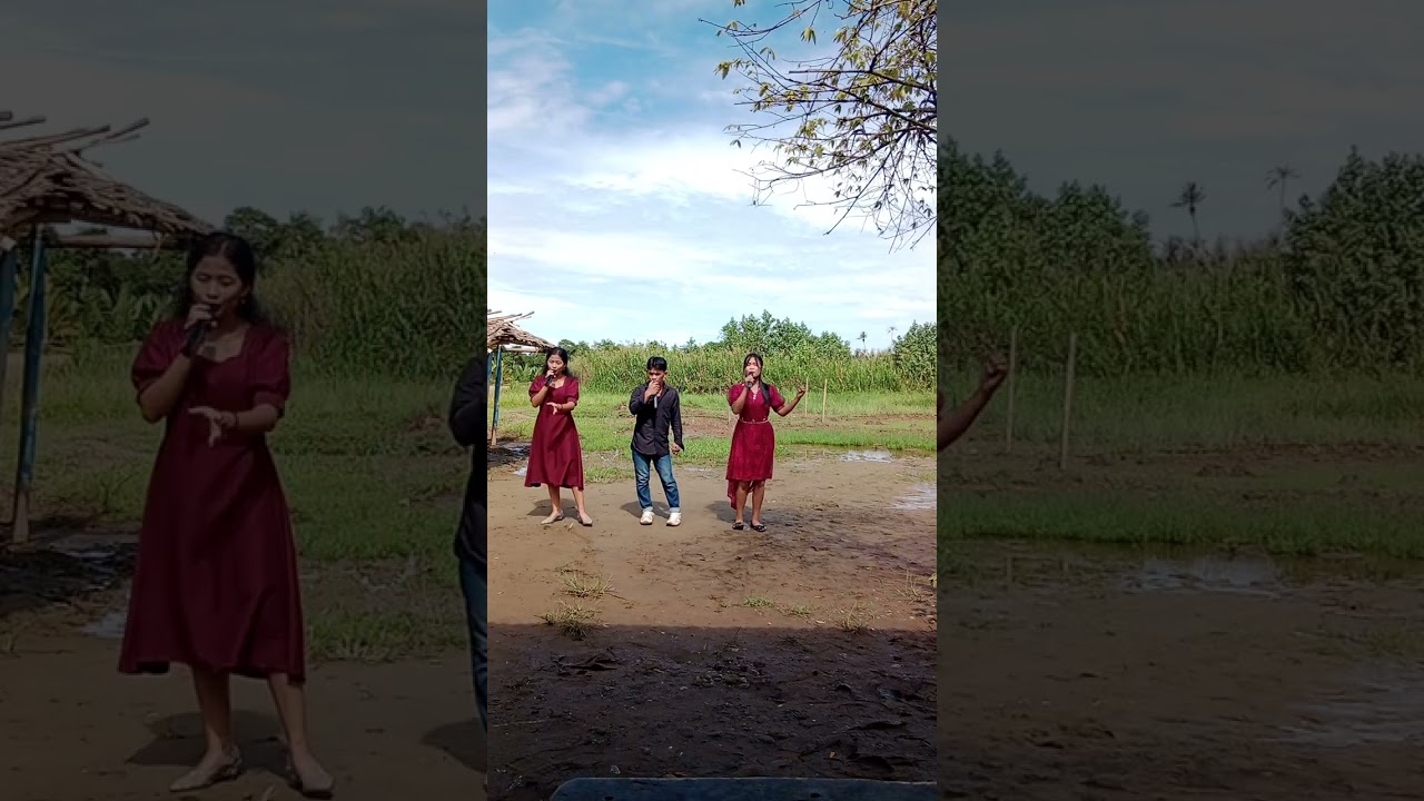 Vocal Trio kelas XII Apat-2 (Ayu, Juvin, Rika) 