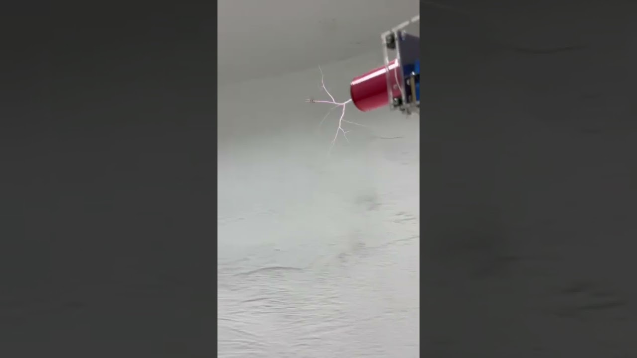 Охота на комара с Tesla Gun