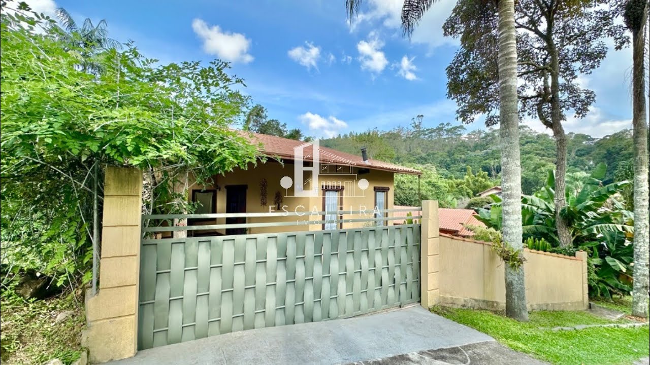 CASA À VENDA NO BAIRRO POSSE EM TERESÓPOLIS RJ