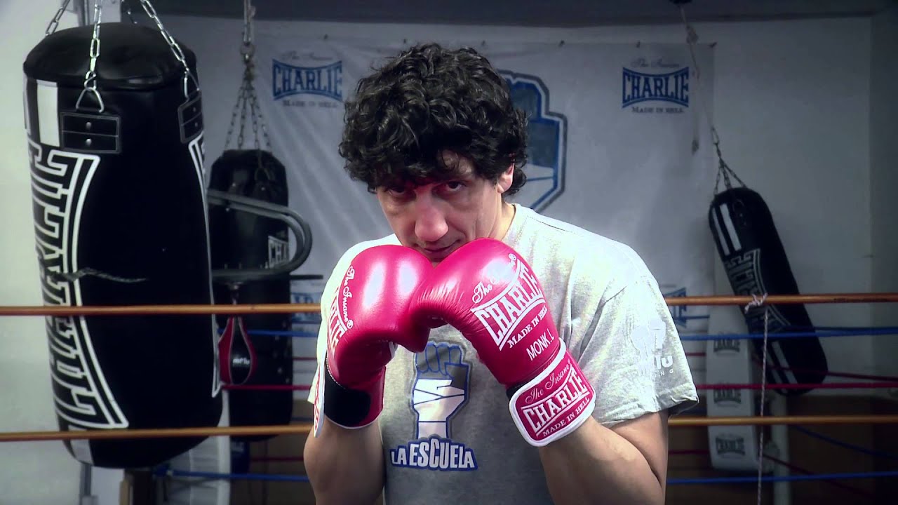 Directo de derecha y el paso atrás. Tutorial de Boxeo. Como boxear con Jero García.
