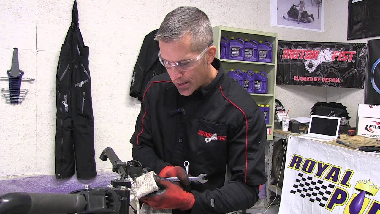 700 Ski Doo mod sled Ep #24 PowerMadd riser, extended brake, throttle cable install! PowerModz!