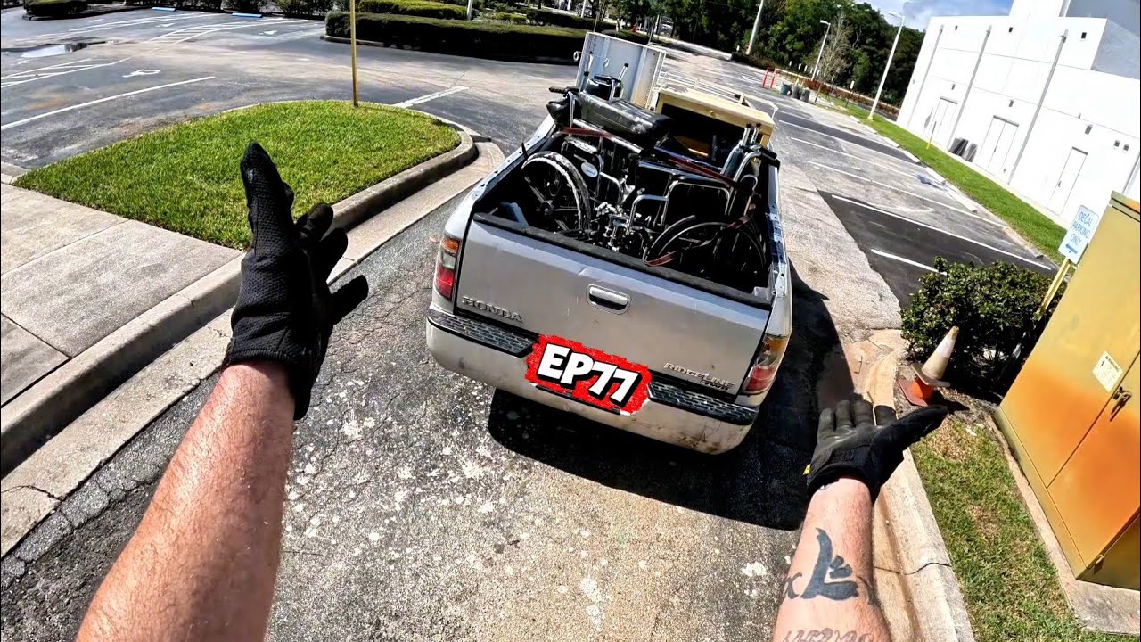 DUMPSTER DIVING! - Your Trash, My Cash!