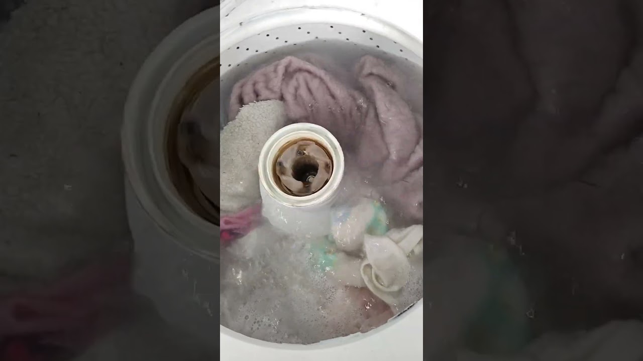 Por qué mi lavadora Whirlpool americana tira agua con aceite y dejó de exprimir