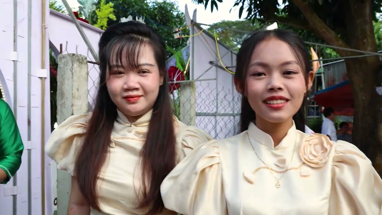 Hữu Nhân&Cẩm Giang 09.10.11at ty