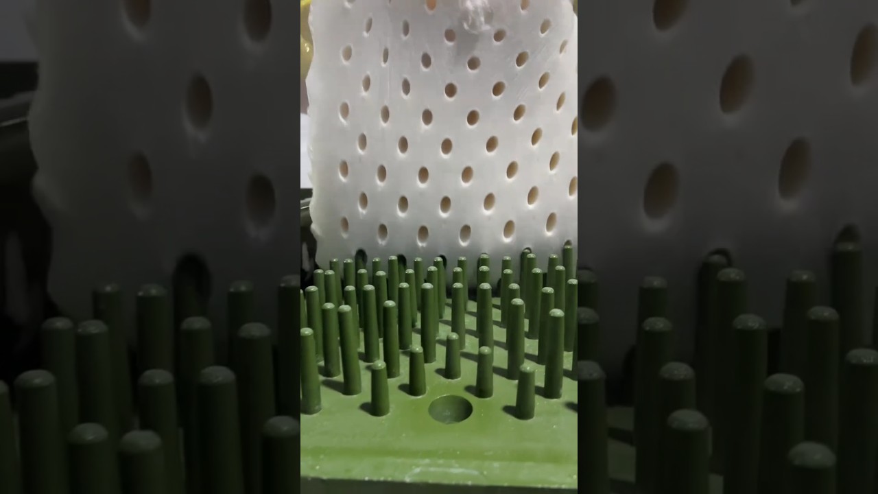 Japanese people sleep on rubber mattresses. || #shortsvideo #shortsfeed
