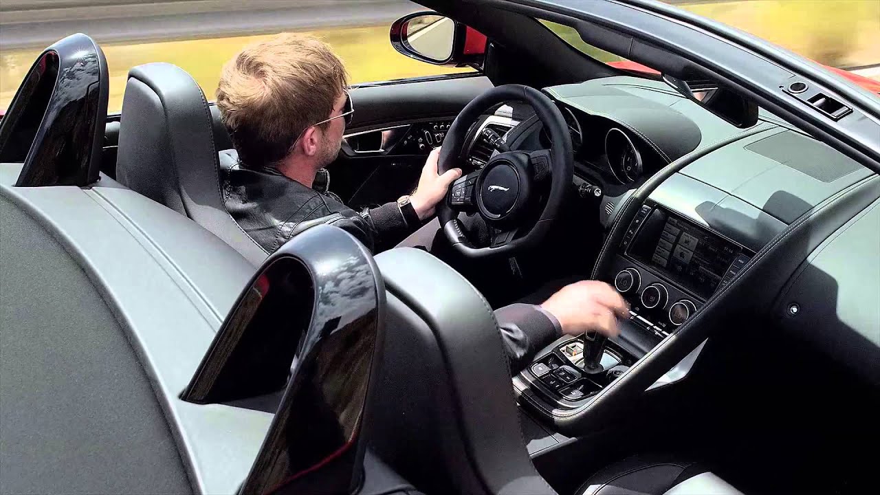 JAGUAR F-TYPE COUPE VS CONVERTIBLE