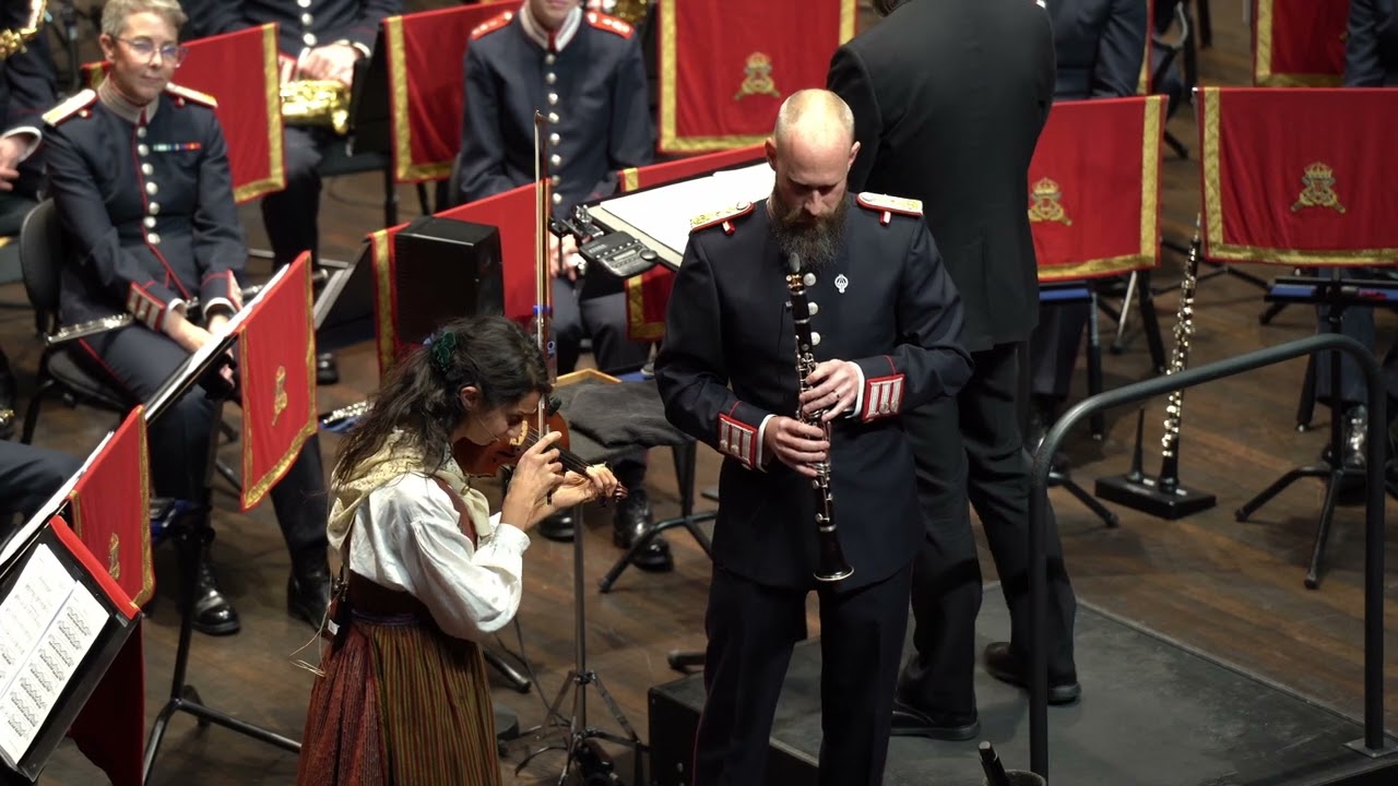 Swedish Folk Music. Sven Donat (1755-1815). A polska played by  @PontusEstling & Sheshti Johansson