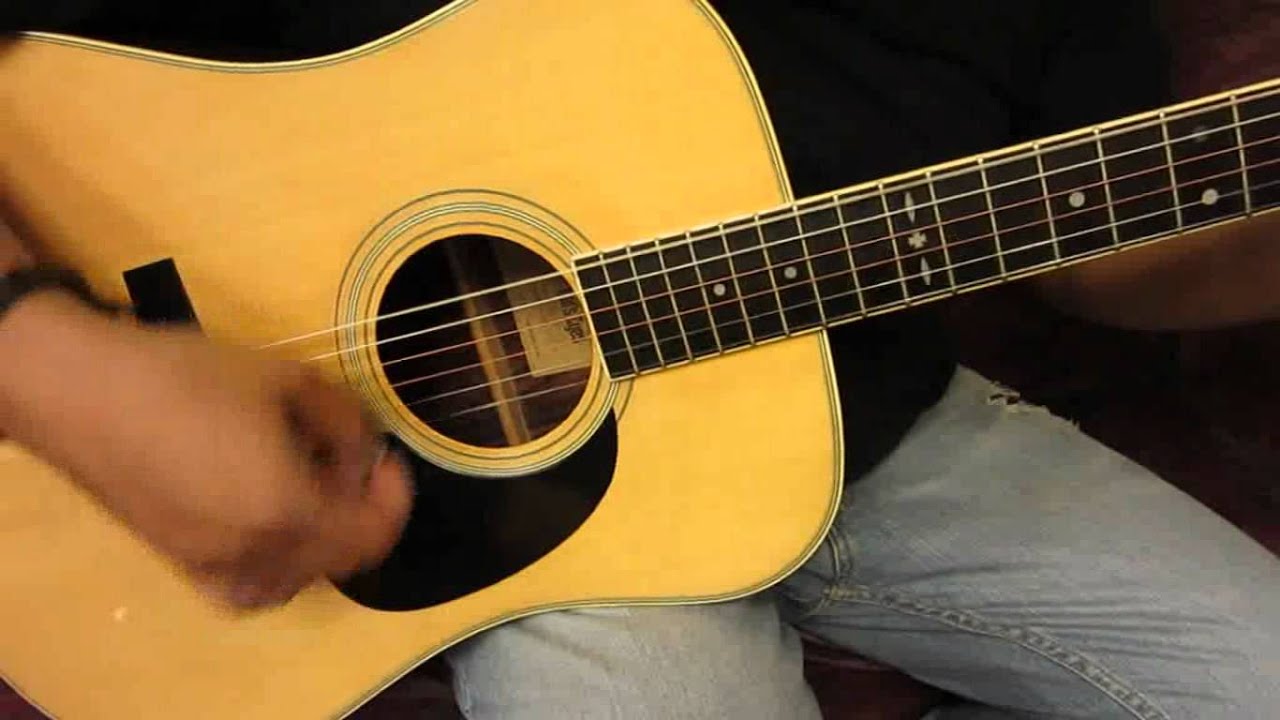 Tokai Cat's Eyes CE-200 Acoustic Guitar D-28 Vintage Licensed Replica