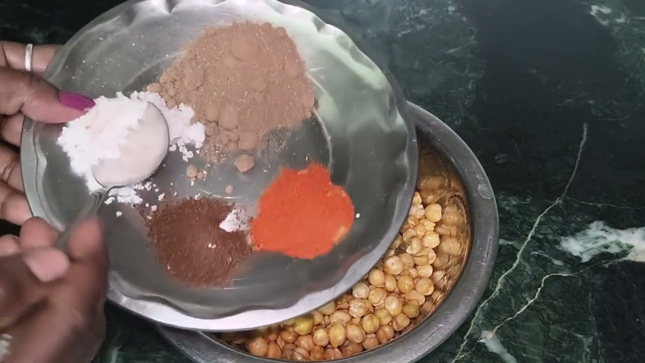 Kabuli chane namkin 🥰 #youtube #newvideo #trendingvideo #likecommentshare #share#food #spicy #yt 