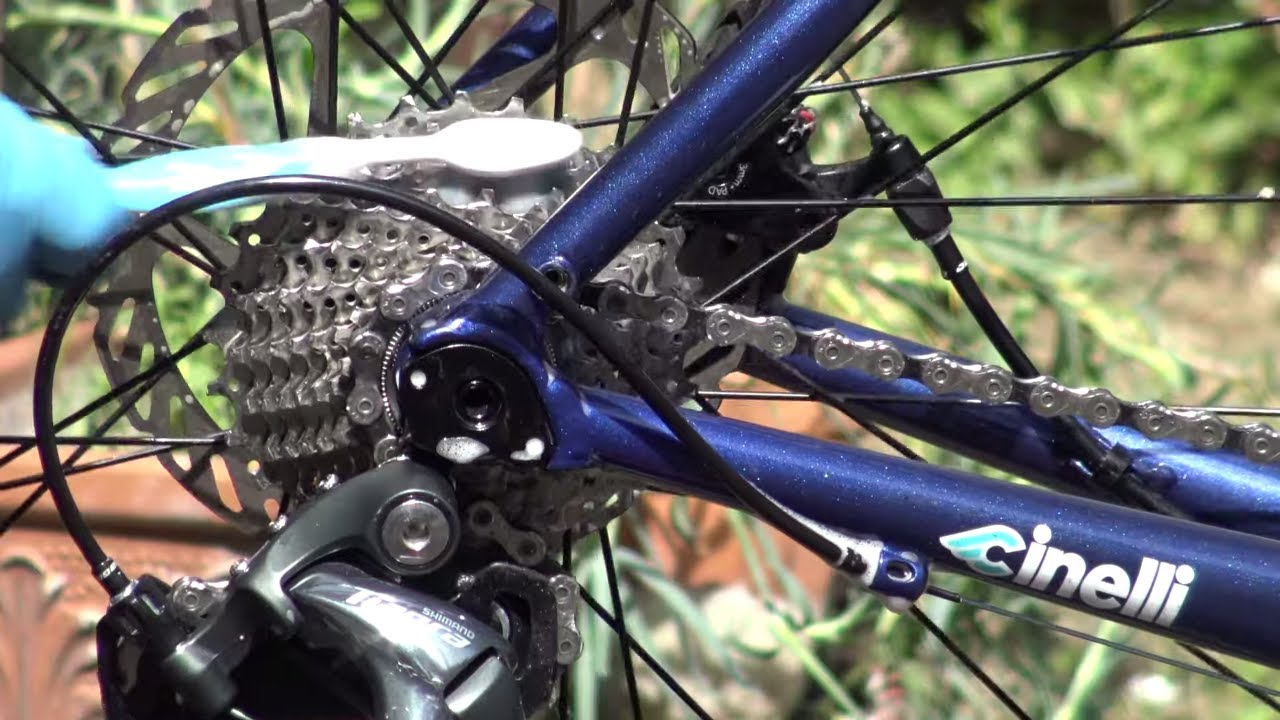 PULIRE LA BICI DA CORSA IN 10 MINUTI