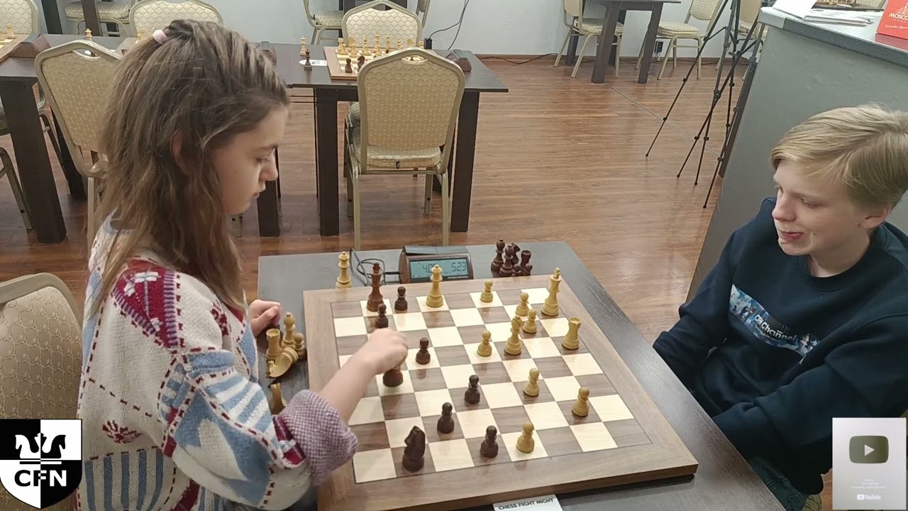 Pinkamena (1526) vs Fritz (1786). Chess Fight Night. CFN. Blitz