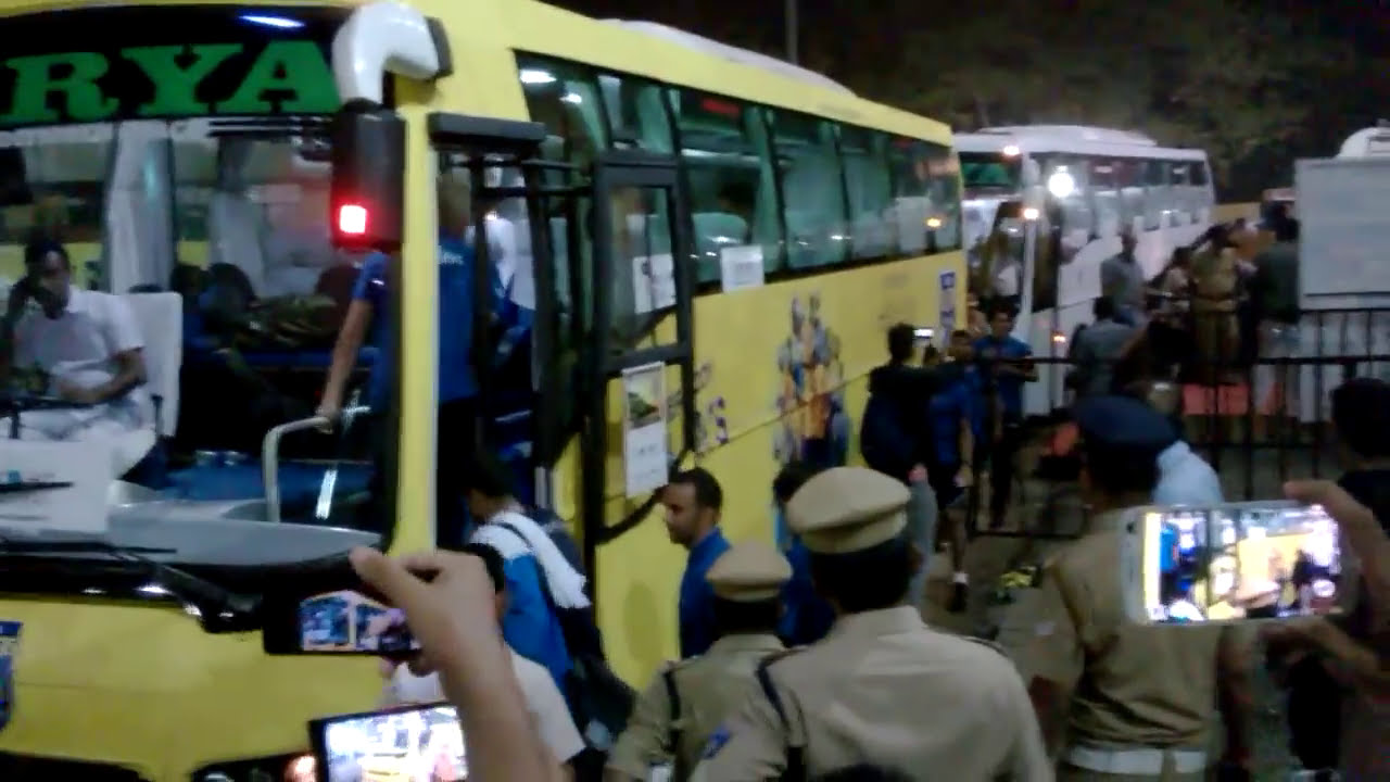 Kerala Blasters players  leaving JLN Stadium after SEMI FINAL win over Chennayin FC 2014 | ISL